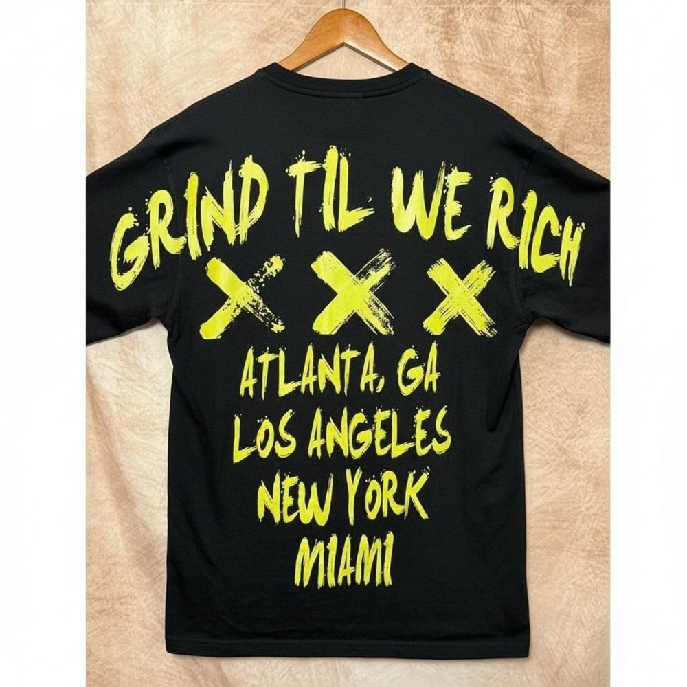 Grind Til We Rich Streetwear Graphic Tee Size XL